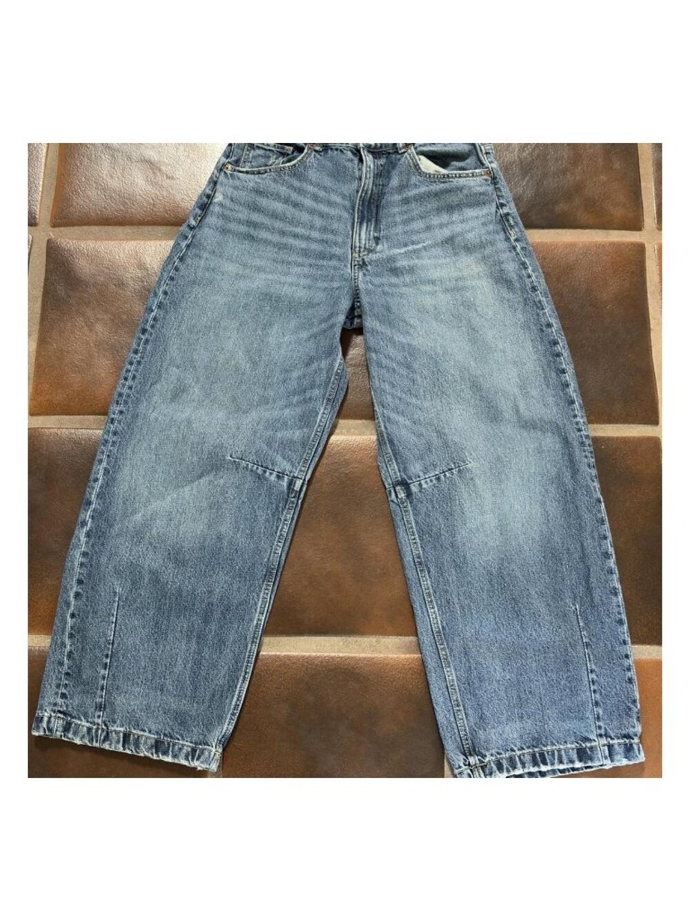 Blue Paneled Barrel-Leg Jeans Size 6